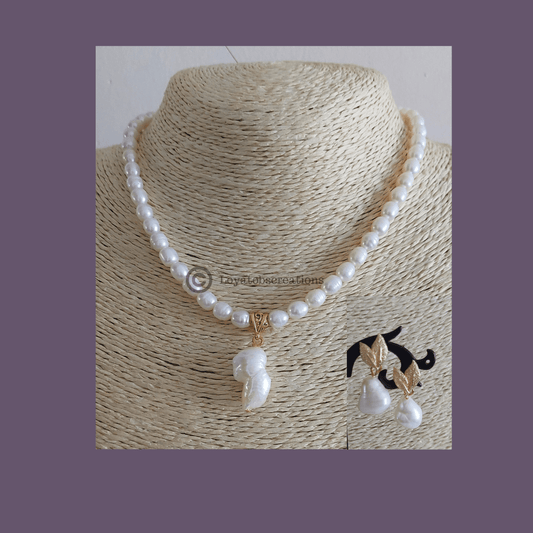 White Blooms Necklace and Earring Set