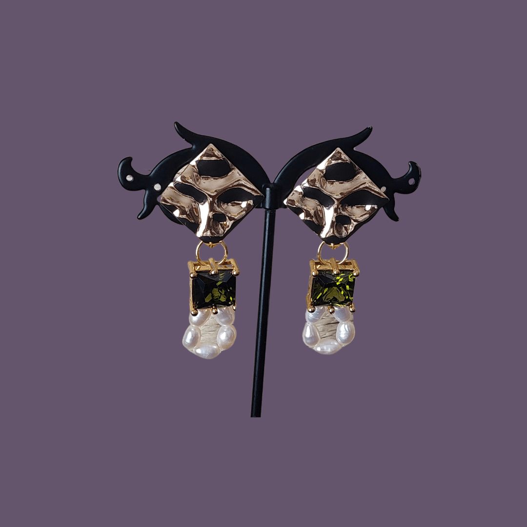 Tulip Necklace, Bracelet and Earring Set